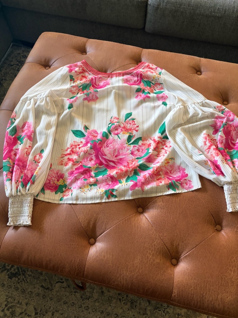 Vici blouse with balloon sleeves